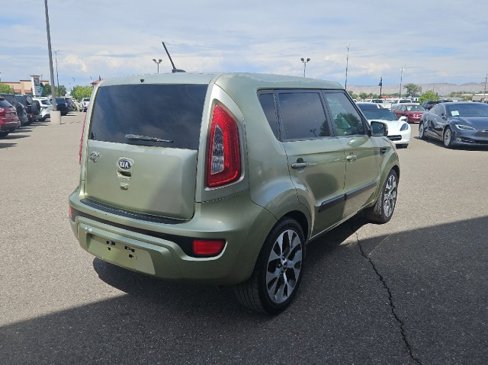 Used 2013 Kia Soul ! w/ Premium Pkg image 5