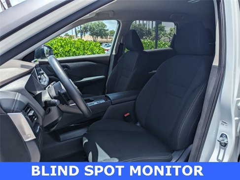 Used 2023 Nissan Rogue S image 5