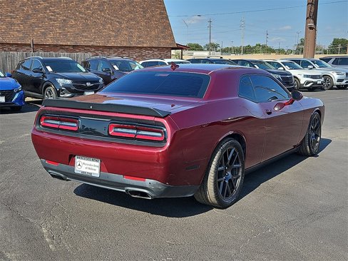 Used 2017 Dodge Challenger R/T Scat Pack w/ Leather Interior Group image 7