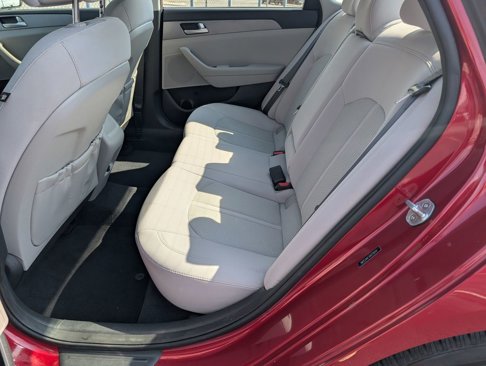 Used 2016 Hyundai Sonata SE image 9