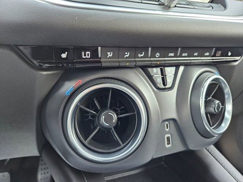 Certified 2022 Chevrolet Blazer LT image 27