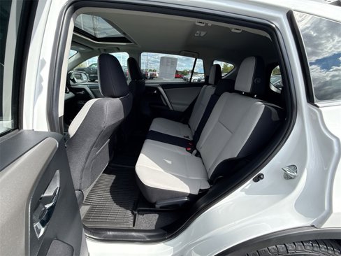 Used 2018 Toyota RAV4 XLE image 29