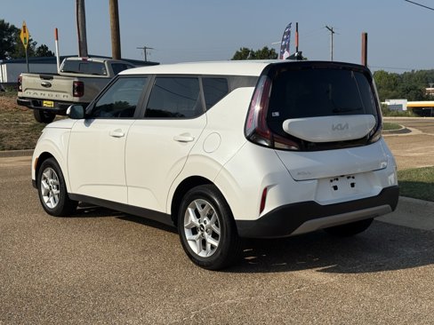Used 2023 Kia Soul LX w/ Option Group 015 image 7