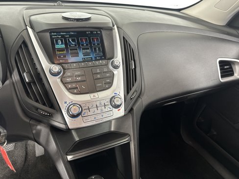 Used 2016 Chevrolet Equinox LT w/ Convenience Package image 4