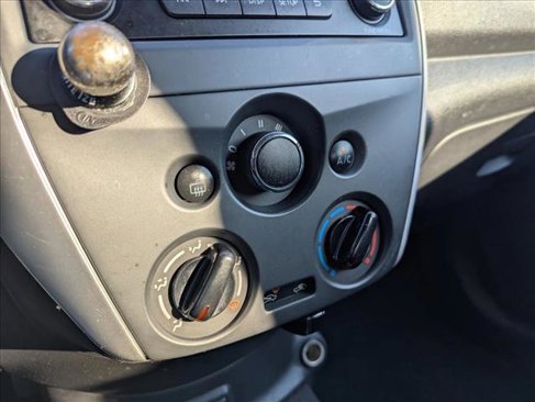 Used 2017 Nissan Versa SV image 17