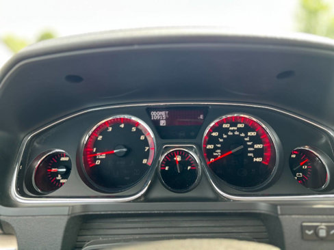 Used 2016 GMC Acadia Denali image 10