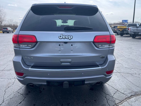 Used 2017 Jeep Grand Cherokee Overland image 7