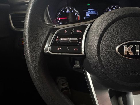 Used 2020 Kia Optima LX image 21