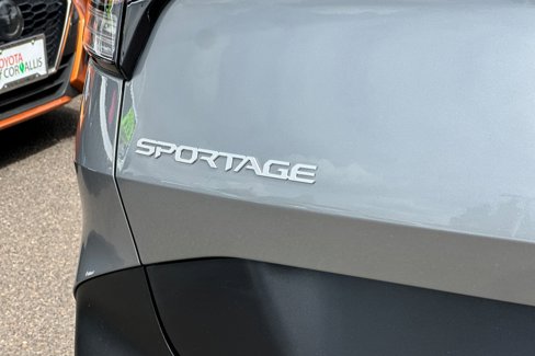 Used 2024 Kia Sportage LX image 26