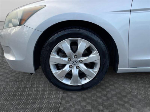 Used 2010 Honda Accord EX-L image 9
