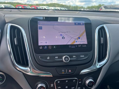 Used 2023 Chevrolet Equinox LT image 25