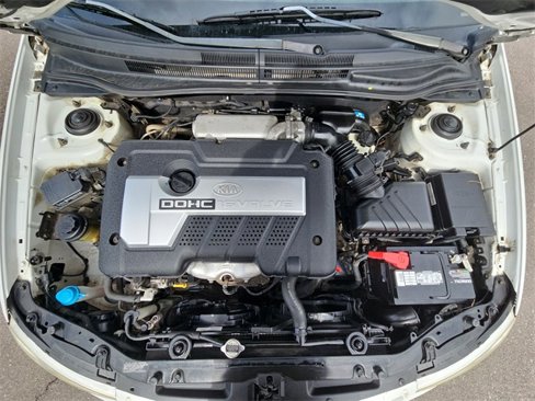 Used 2004 Kia Spectra Sedan image 16