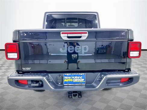 Certified 2022 Jeep Gladiator Sport w/ Trailer Tow Package image 6