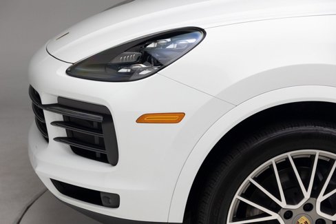 Used 2022 Porsche Cayenne Platinum Edition image 9