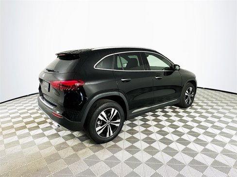 Certified 2025 Mercedes-Benz GLA 250 image 7