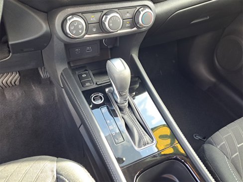 Certified 2023 Nissan Kicks SV image 21