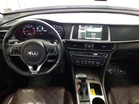 Used 2017 Kia Optima SX image 3