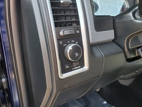 Used 2014 RAM 1500 Outdoorsman image 11
