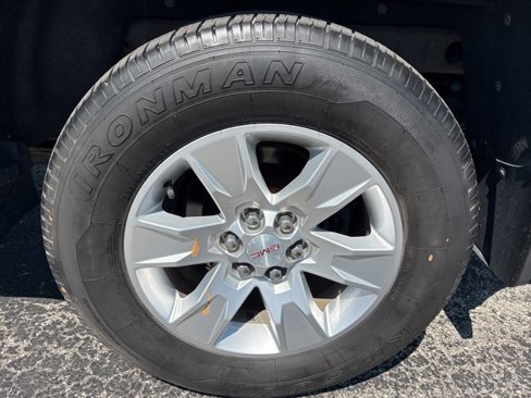 Used 2017 GMC Canyon SLE w/ SLE Convenience Package image 26