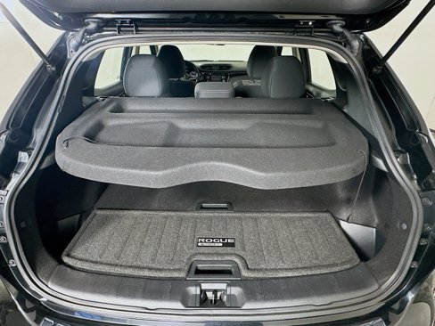 Used 2018 Nissan Rogue Sport SV image 26