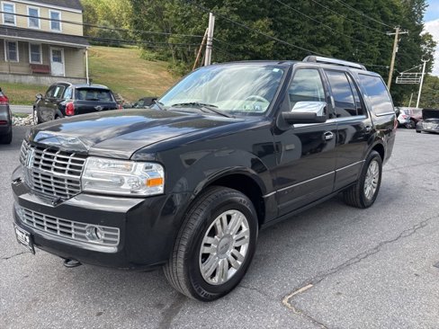 Used 2013 Lincoln Navigator 4WD image 3