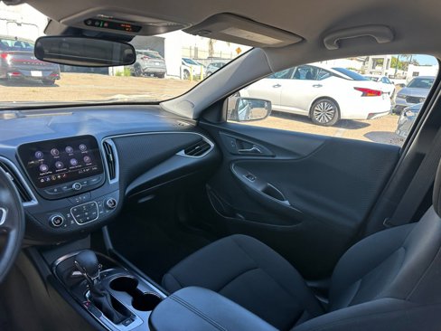 Used 2023 Chevrolet Malibu LT image 35