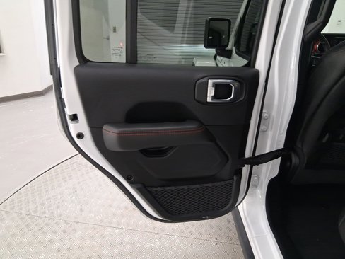 Used 2021 Jeep Wrangler Unlimited Rubicon image 26