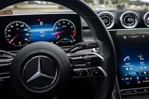 Used 2022 Mercedes-Benz C 300 Sedan image 25