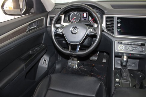 Used 2020 Volkswagen Atlas SE w/ Panoramic Sunroof Package image 26