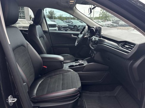 Used 2022 Ford Escape SEL w/ SEL Stealth AWD Package image 19