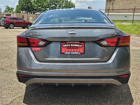 Used 2023 Nissan Altima 2.5 SV image 5