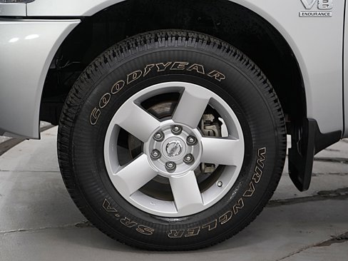 Used 2004 Nissan Titan SE image 28