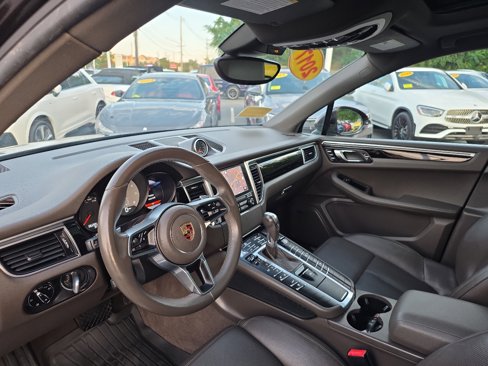 Used 2017 Porsche Macan S image 28