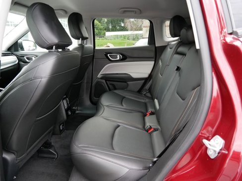 Certified 2022 Jeep Compass Limited image 13