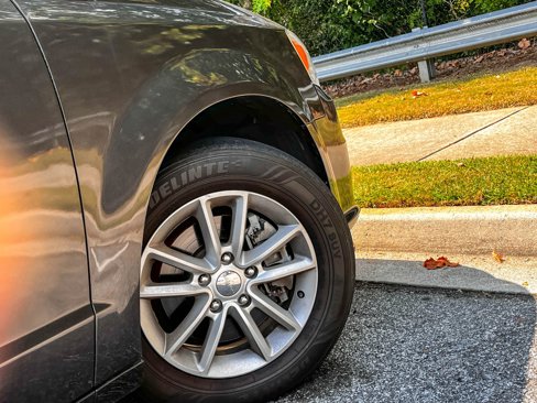 Used 2019 Dodge Grand Caravan SXT image 16