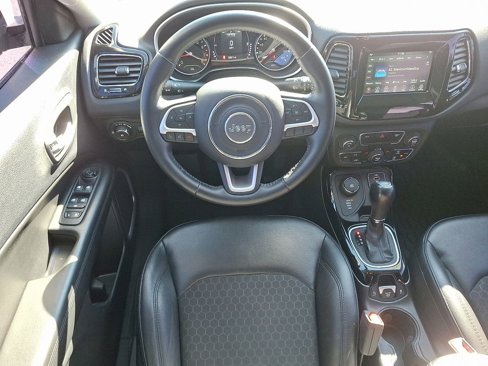 Used 2019 Jeep Compass Altitude image 11
