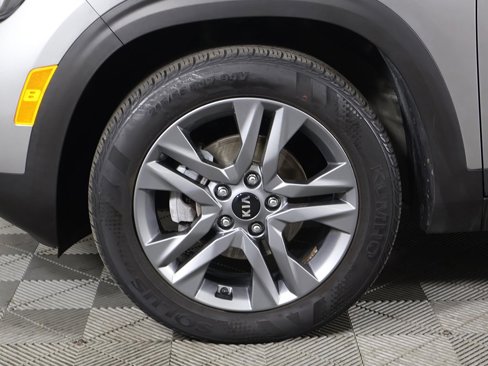 Used 2021 Kia Seltos S image 19