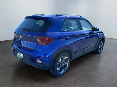 New 2024 Hyundai Venue Limited image 5