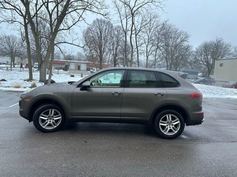 Used 2016 Porsche Cayenne image 5