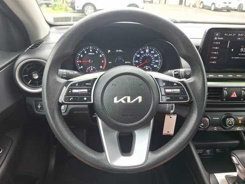 Used 2022 Kia Forte LXS image 18
