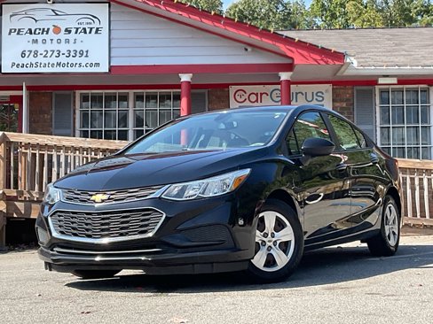 Used 2018 Chevrolet Cruze LS image 1