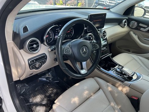 Used 2017 Mercedes-Benz GLC 300 image 22
