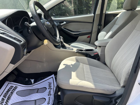 Used 2017 Ford Focus SE image 18