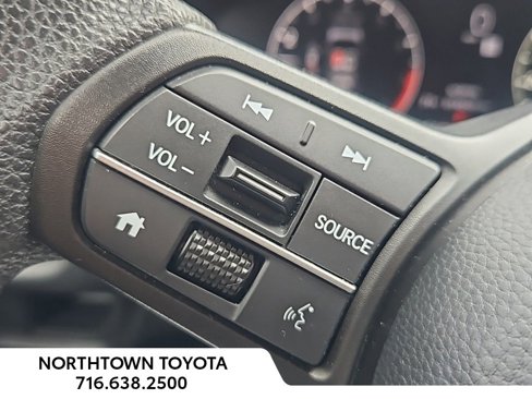 Used 2023 Honda HR-V LX image 18