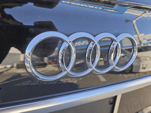 Used 2021 Audi Q5 Premium w/ Convenience Package image 16