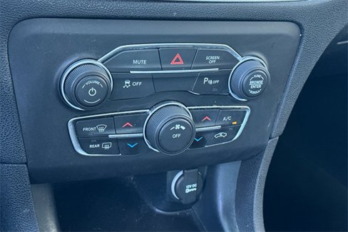 Used 2019 Dodge Charger SXT image 20