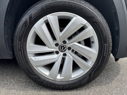 Used 2022 Volkswagen Atlas Cross Sport SE image 37