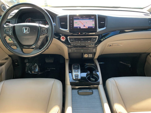 Used 2017 Honda Pilot Touring image 9