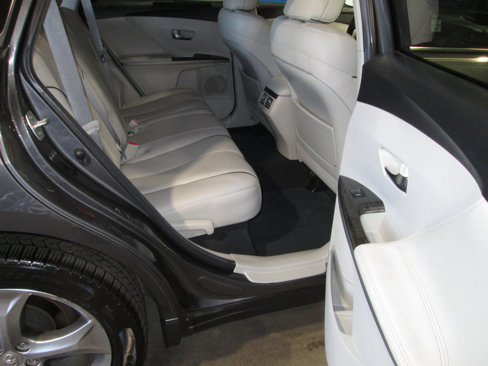 Used 2015 Toyota Venza XLE image 35