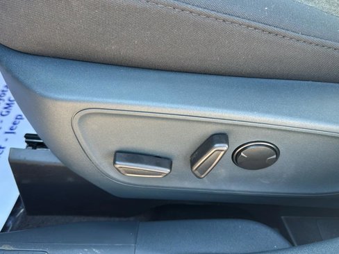New 2025 Ford Maverick XLT w/ XLT Luxury Package image 12